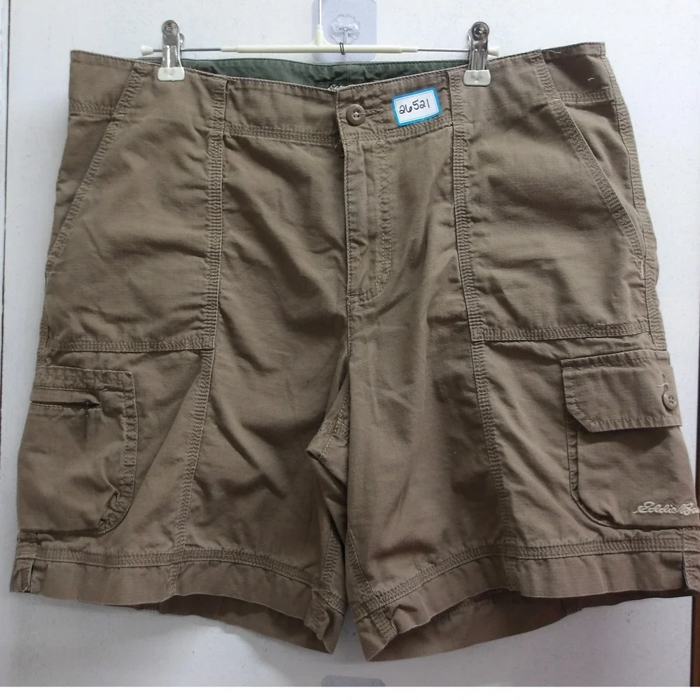 Eddie Bauer Cargo Shorts Womens 14 Olive Green Khaki Cotton Ripstop /#26521 - Picture 1 of 5